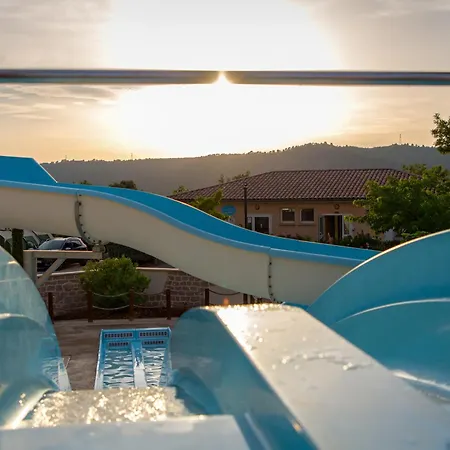 Kamp alanı Paradis La Pinede
