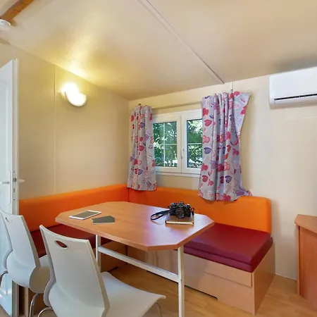 Paradis La Pinede 4* Gréoux-les-Bains