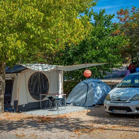 Paradis La Pinede Camping Gréoux-les-Bains