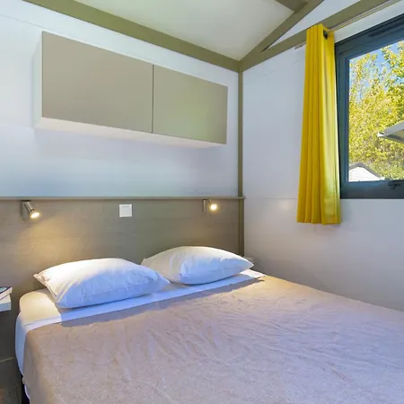 Camping Paradis La Pinede Gréoux-les-Bains